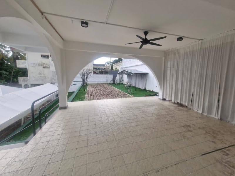 Bungalow House for Sale in Kajang (Selangor) - Lily Tan - Balcony - PropertyGuru.com.my