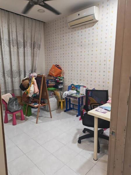 Apartment for Sale at 162 Residency - Michelle Yun - Study - PropertyGuru.com.my