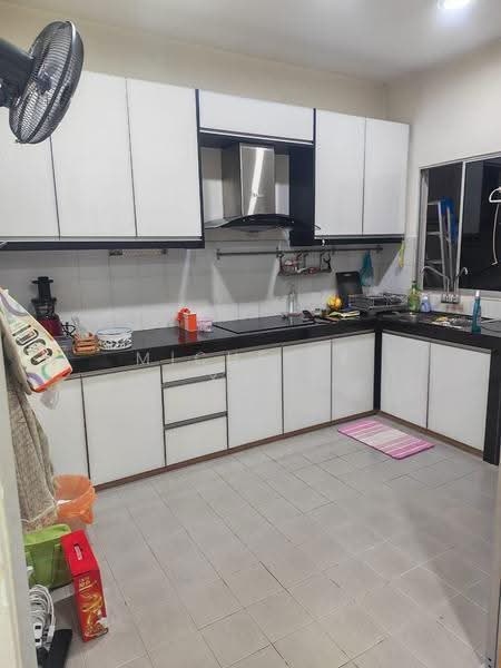 Apartment for Sale at 162 Residency - Michelle Yun - Kitchen - PropertyGuru.com.my