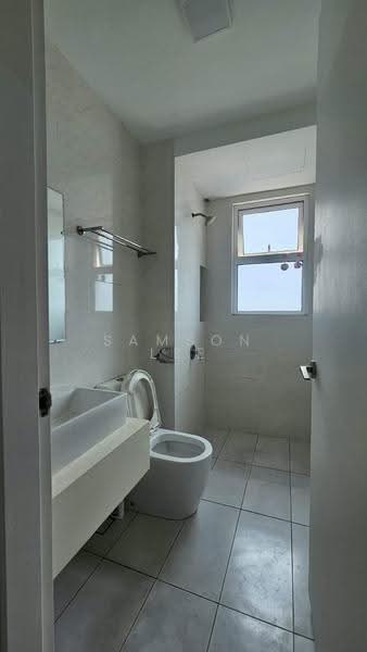Kediaman Servis untuk Disewa di Eco Sky - Samson Lee - Bathroom - PropertyGuru.com.my