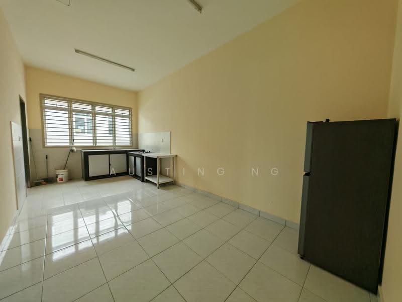 1-storey Terraced House for Rent in Bandar Indahpura (Kulai) - Austing Ng - Kitchen - PropertyGuru.com.my