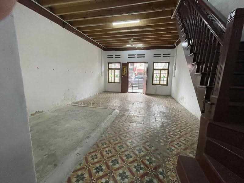 Kedai / Pejabat untuk Disewa di George Town (Penang) - Daniel Phang - Living Room - PropertyGuru.com.my