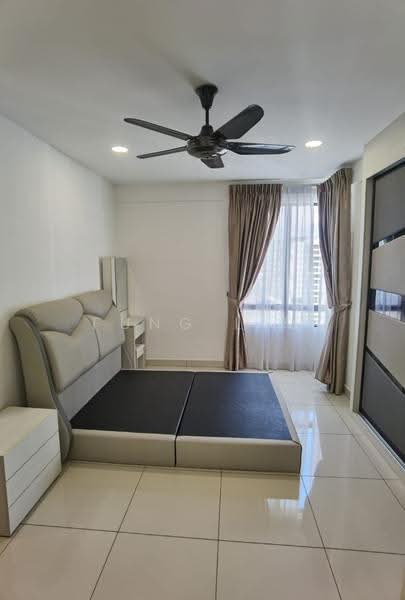 Kediaman Servis untuk Dijual di Woodsbury Suites - Fung Lim - Bedroom - PropertyGuru.com.my