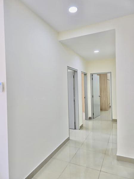 Service Residence for Sale at SkyLake Residence - Kow Tze Fui - Corridor - PropertyGuru.com.my
