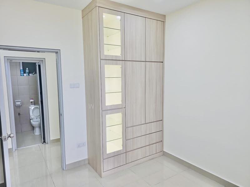 Service Residence for Sale at SkyLake Residence - Kow Tze Fui - Bathroom - PropertyGuru.com.my