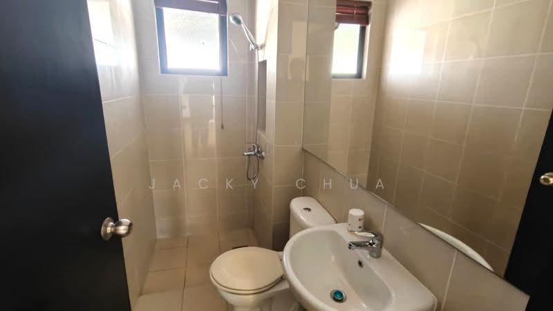 2-storey Terraced House for Rent in Leisure Farm (Gelang Patah) - Jacky Chua - Bathroom - PropertyGuru.com.my