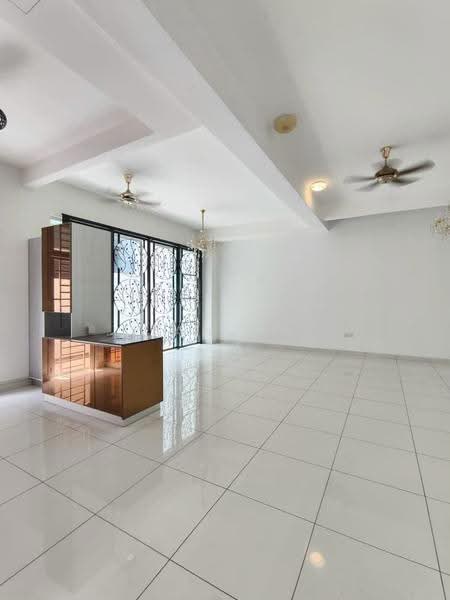 Rumah Kluster untuk Dijual di Austin Heights (Tebrau) - JAN AU - Living Room - PropertyGuru.com.my