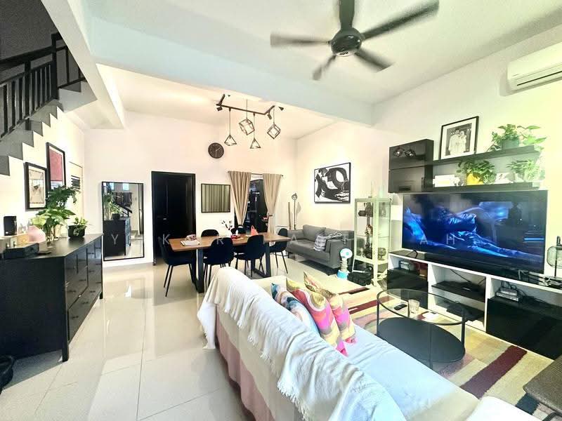 Terraced House for Sale in Sungai Buloh (Selangor) - Syukor Hartanah - Living Room - PropertyGuru.com.my