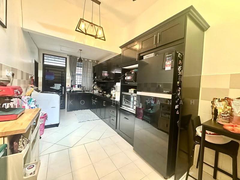 Terraced House for Sale in Sungai Buloh (Selangor) - Syukor Hartanah - Kitchen - PropertyGuru.com.my