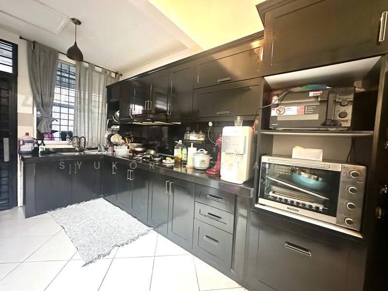 Terraced House for Sale in Sungai Buloh (Selangor) - Syukor Hartanah - Kitchen - PropertyGuru.com.my