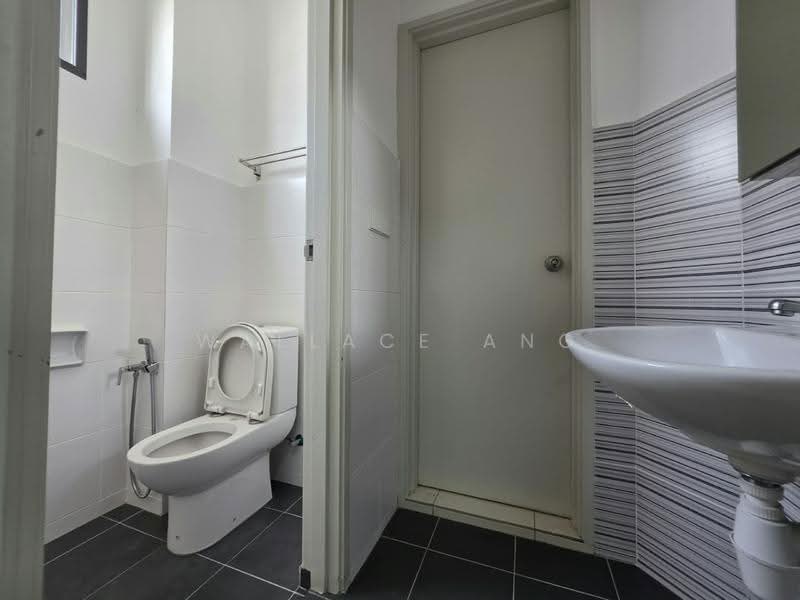 2-storey Terraced House for Rent in Iskandar Puteri (Nusajaya) (Johor) - Wallace Ang - Bathroom - PropertyGuru.com.my