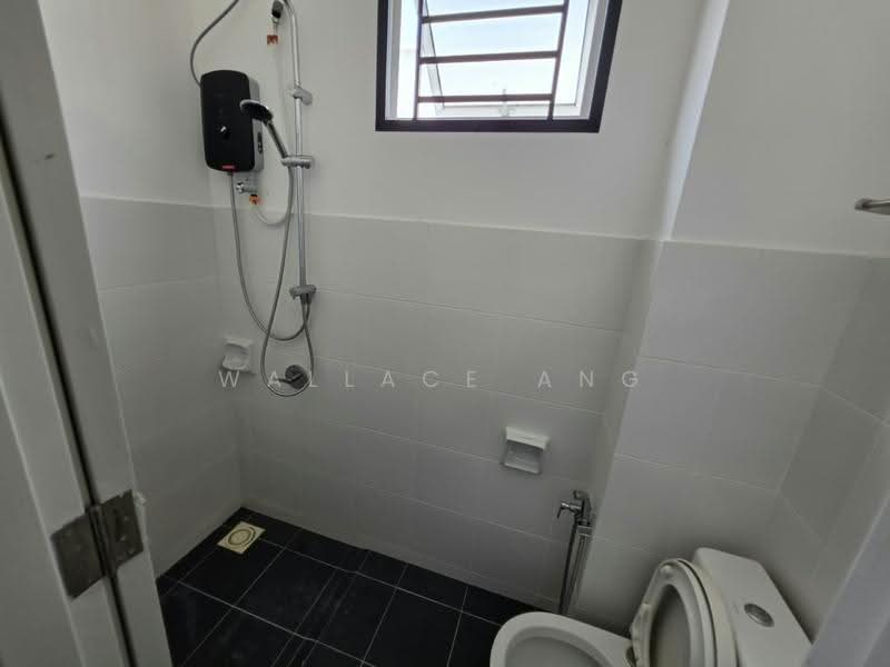 2-storey Terraced House for Rent in Iskandar Puteri (Nusajaya) (Johor) - Wallace Ang - Bathroom - PropertyGuru.com.my