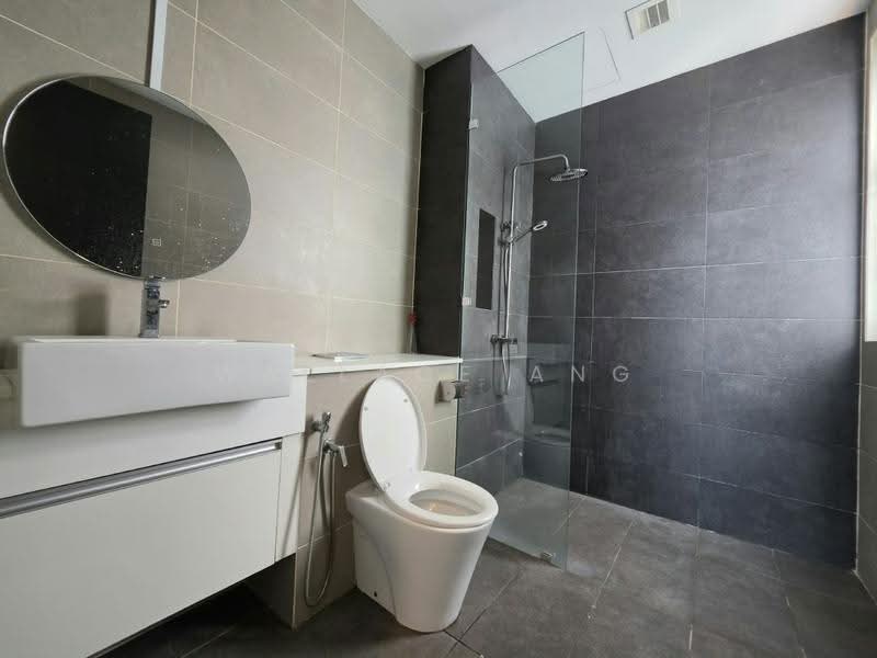 Service Residence for Rent at Setia Sky 88 - Wallace Ang - Bathroom - PropertyGuru.com.my