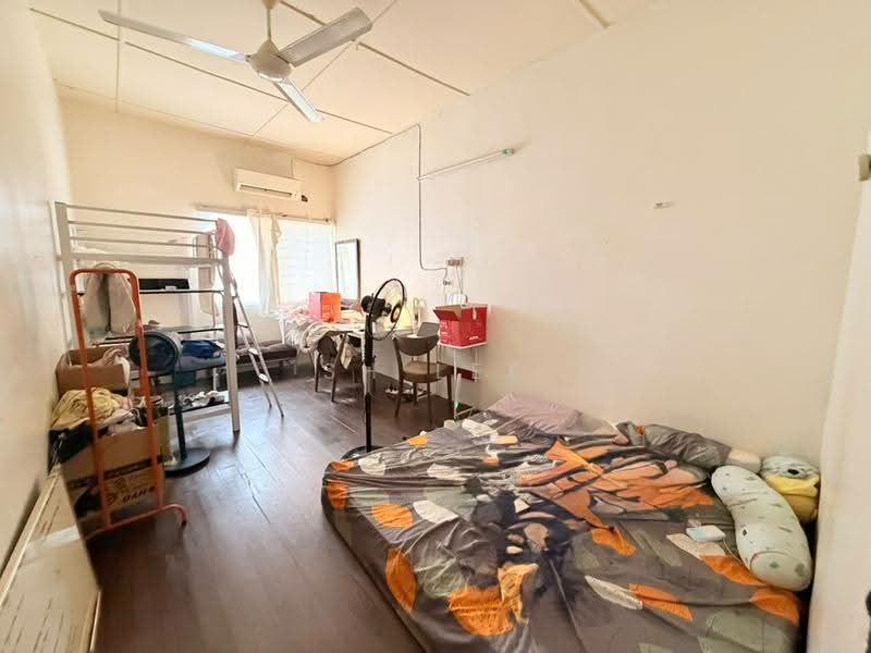 2-storey Terraced House for Sale in Butterworth (Penang) - SH Lee - Bedroom - PropertyGuru.com.my