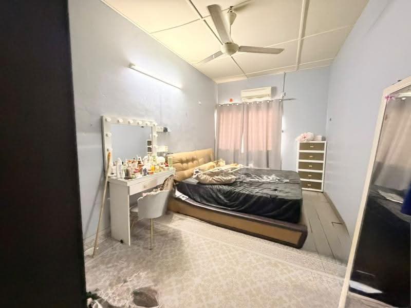 2-storey Terraced House for Sale in Butterworth (Penang) - SH Lee - Bedroom - PropertyGuru.com.my