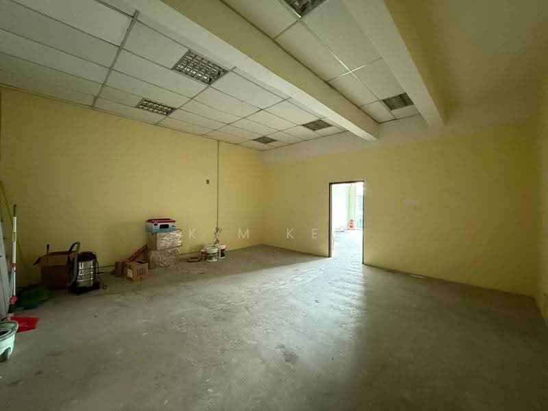 Shop / Office for Rent in Johor Bahru (Johor) - Kym Kee - Interior - PropertyGuru.com.my