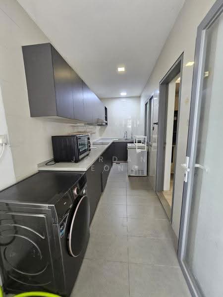 Condominium for Rent at Lakefront Residence - Jordan Leong - Kitchen - PropertyGuru.com.my