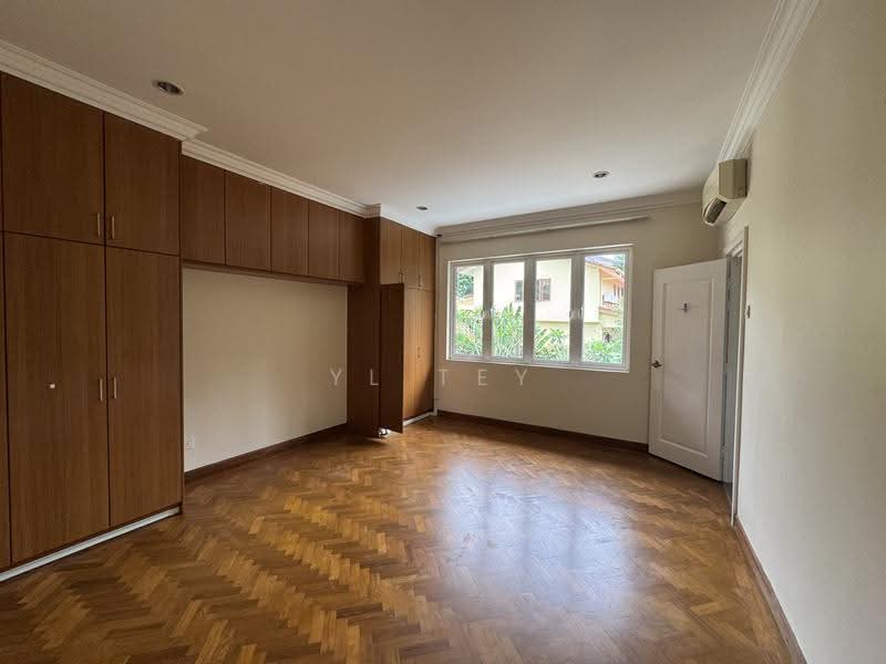 Rumah Banglo untuk Disewa di Seksyen 16 (Petaling Jaya) - YL Tey - Bedroom - PropertyGuru.com.my