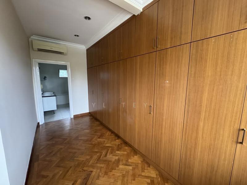 Rumah Banglo untuk Disewa di Seksyen 16 (Petaling Jaya) - YL Tey - Bathroom - PropertyGuru.com.my