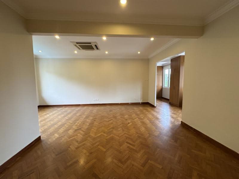 Rumah Banglo untuk Disewa di Seksyen 16 (Petaling Jaya) - YL Tey - Living Room - PropertyGuru.com.my