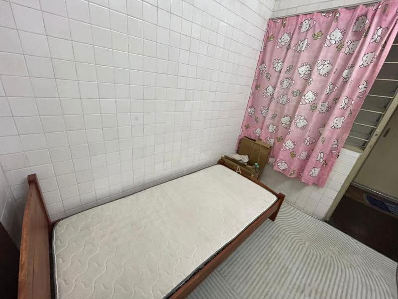 2-storey Terraced House for Rent in Taman Lucky (Bangsar) - Roy Ma - Bedroom - PropertyGuru.com.my