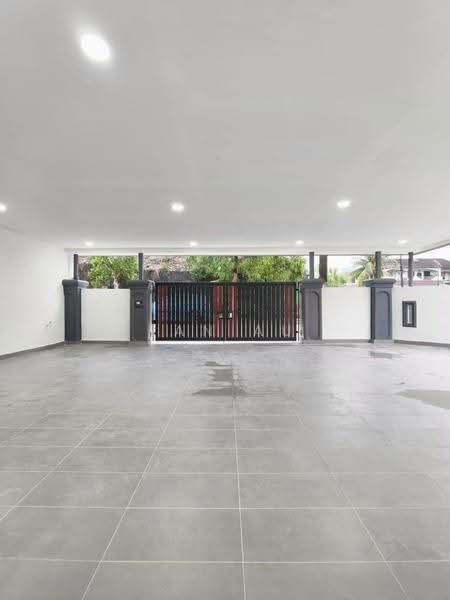 1-storey Terraced House for Sale in Taman Johor Jaya (Johor Bahru) - JAN AU - Car Park - PropertyGuru.com.my