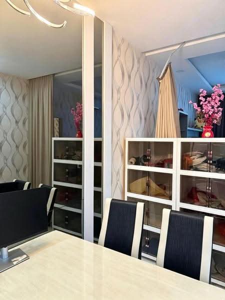 Service Residence for Rent at D'Summit Residences - Li Wei - Dining Room - PropertyGuru.com.my