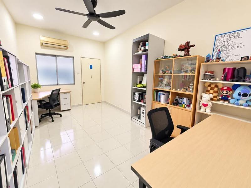 Rumah Teres 2-Tingkat untuk Dijual di Kajang (Selangor) - Mac Chong - Study - PropertyGuru.com.my