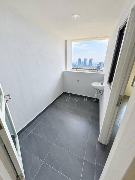 Kondominium untuk Disewa di Iskandar Residences - Zen Wong - Balcony - PropertyGuru.com.my