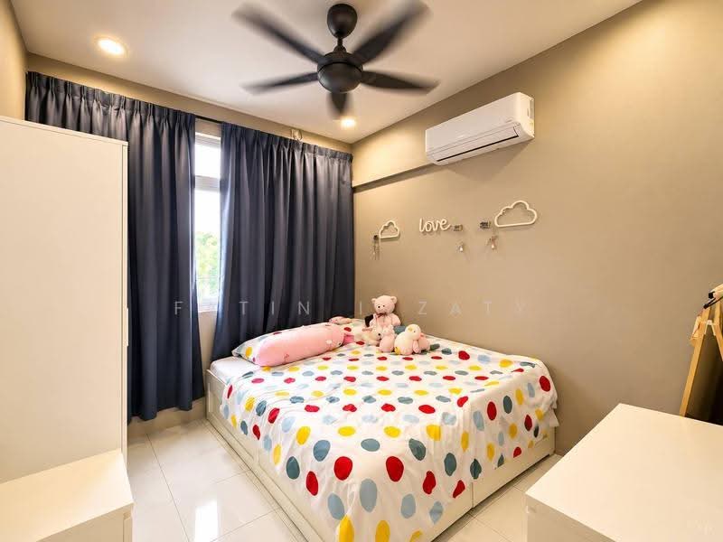 Pangsapuri untuk Dijual di Camellia Residence - Fatin Izzaty - Bedroom - PropertyGuru.com.my
