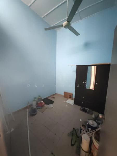 Rumah Teres 1-Tingkat untuk Dijual di Puchong Perdana (Selangor) - Raj Kumar - Bedroom - PropertyGuru.com.my