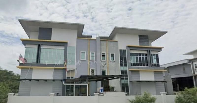 Semi-D Factory for Sale in Kampung Sungai Lalang (Semenyih) - Robin Loh - Exterior - PropertyGuru.com.my