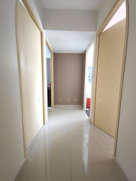 Pangsapuri untuk Disewa di Pangsapuri Saraka - Felicia Ng - Corridor - PropertyGuru.com.my
