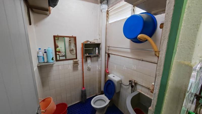 Flat for Sale at Taman Terubong Jaya - Eason Tan - Bathroom - PropertyGuru.com.my