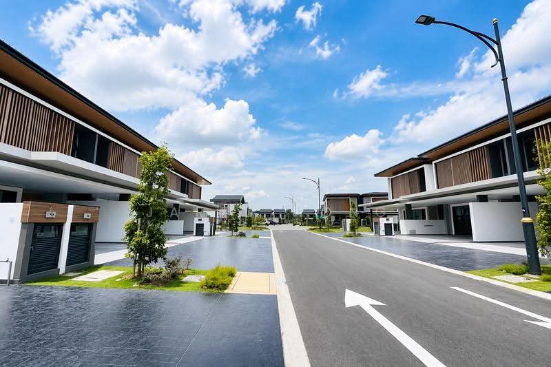 Rumah Teres 2-Tingkat untuk Dijual di Cyberjaya (Selangor) - Jared Wong - Exterior - PropertyGuru.com.my