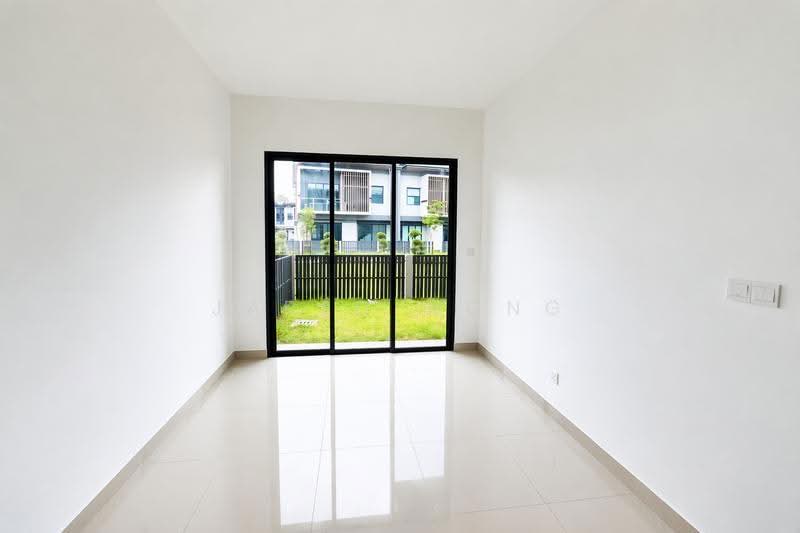 Rumah Teres 2-Tingkat untuk Dijual di Cyberjaya (Selangor) - Jared Wong - Exterior - PropertyGuru.com.my