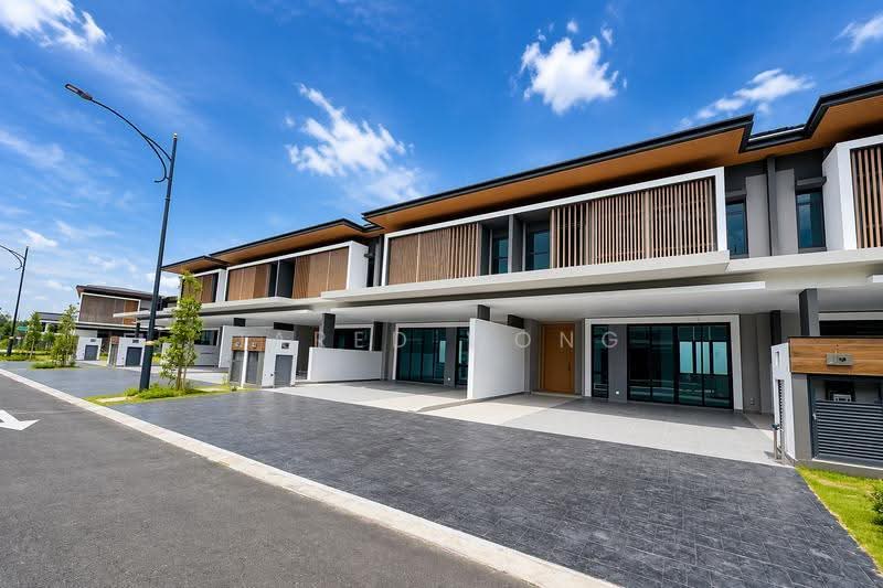 Rumah Teres 2-Tingkat untuk Dijual di Cyberjaya (Selangor) - Jared Wong - Exterior - PropertyGuru.com.my