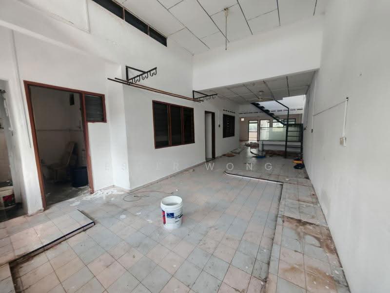 Shop / Office for Sale in Taman Johor Jaya (Johor Bahru) - Ester Wong - Interior - PropertyGuru.com.my