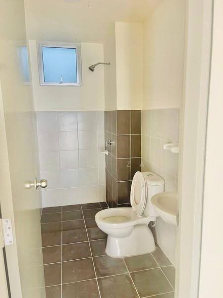Pangsapuri untuk Disewa di Melodi Perdana - Zehan Zaki - Bathroom - PropertyGuru.com.my