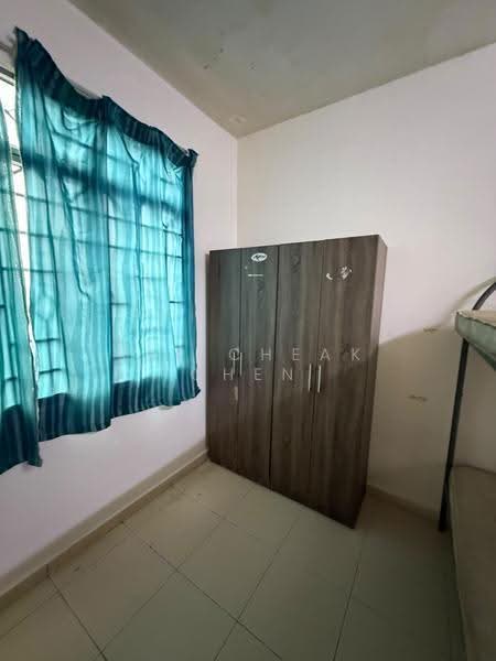 Apartment for Rent at Mentari Court - Yee Cheak Chen - Bedroom - PropertyGuru.com.my