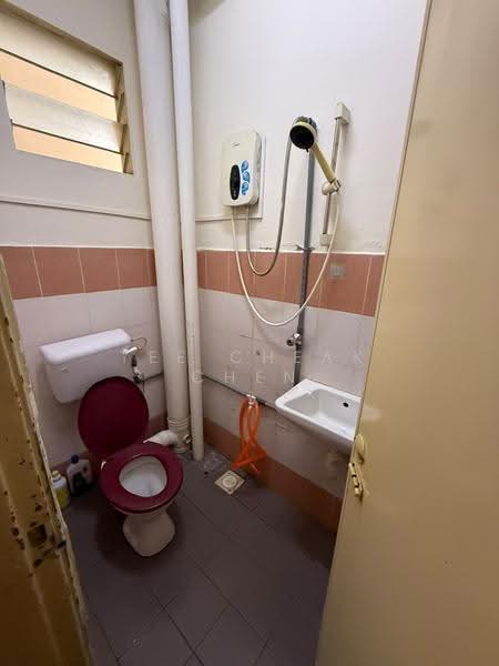 Apartment for Rent at Mentari Court - Yee Cheak Chen - Bathroom - PropertyGuru.com.my