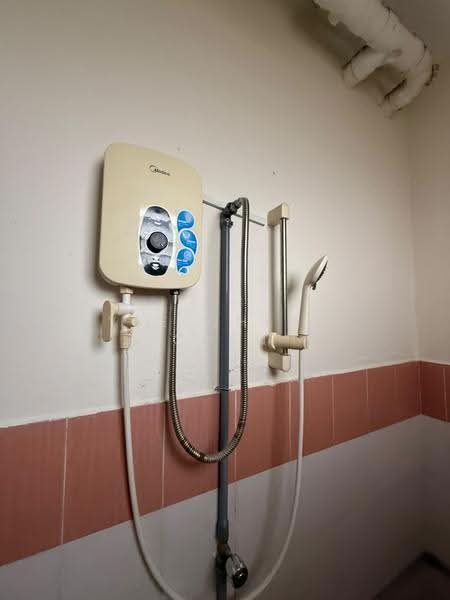 Apartment for Rent at Mentari Court - Yee Cheak Chen - Bathroom - PropertyGuru.com.my