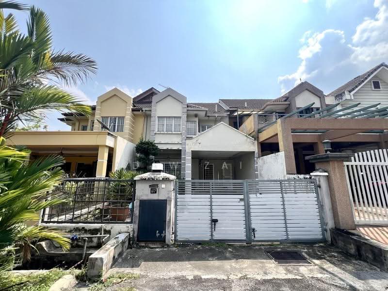 2-storey Terraced House for Sale in Seksyen 13 (Shah Alam) - Adaw Zain - Exterior - PropertyGuru.com.my