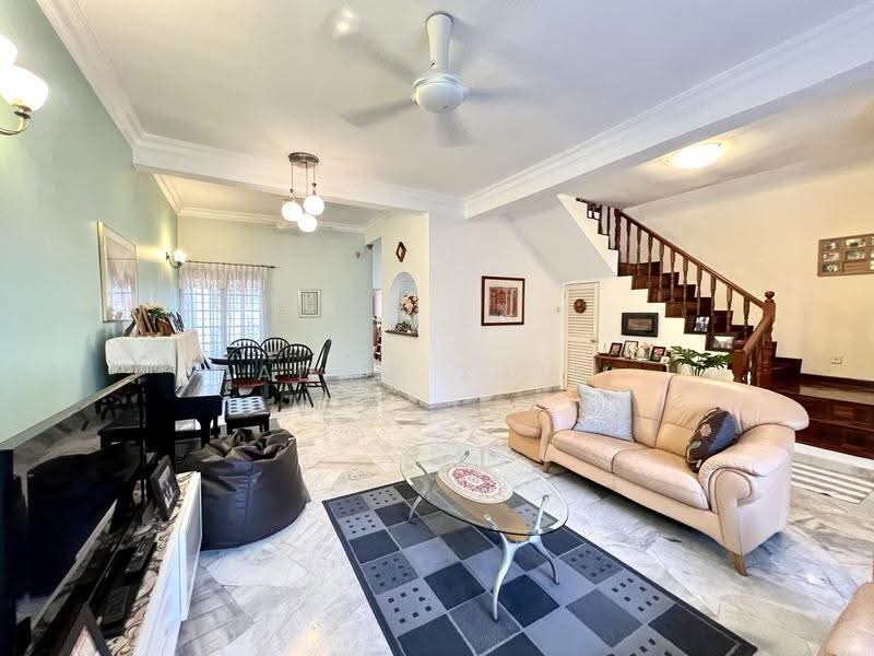 2-storey Terraced House for Sale in Seksyen 13 (Shah Alam) - Adaw Zain - Living Room - PropertyGuru.com.my