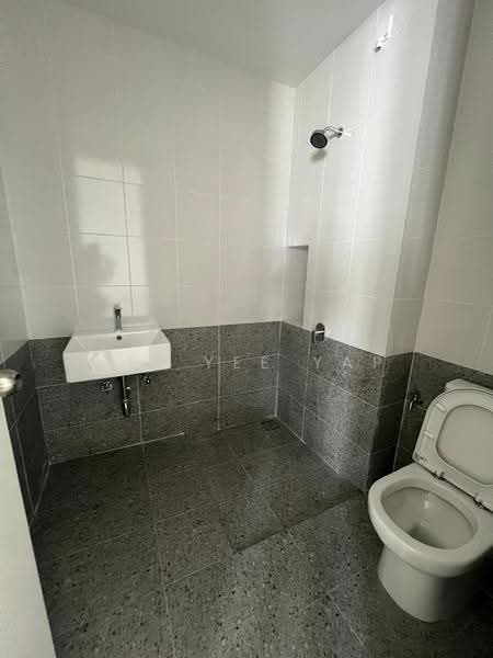 Rumah Teres 2-Tingkat untuk Dijual di Eco Majestic (Semenyih) - Mei Yee Yap - Bathroom - PropertyGuru.com.my