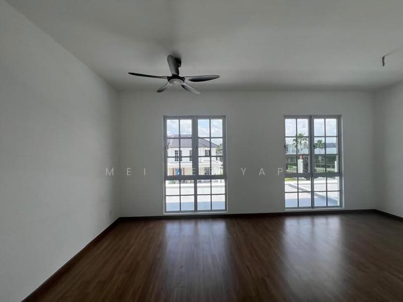 Rumah Teres 2-Tingkat untuk Dijual di Eco Majestic (Semenyih) - Mei Yee Yap - Living Room - PropertyGuru.com.my