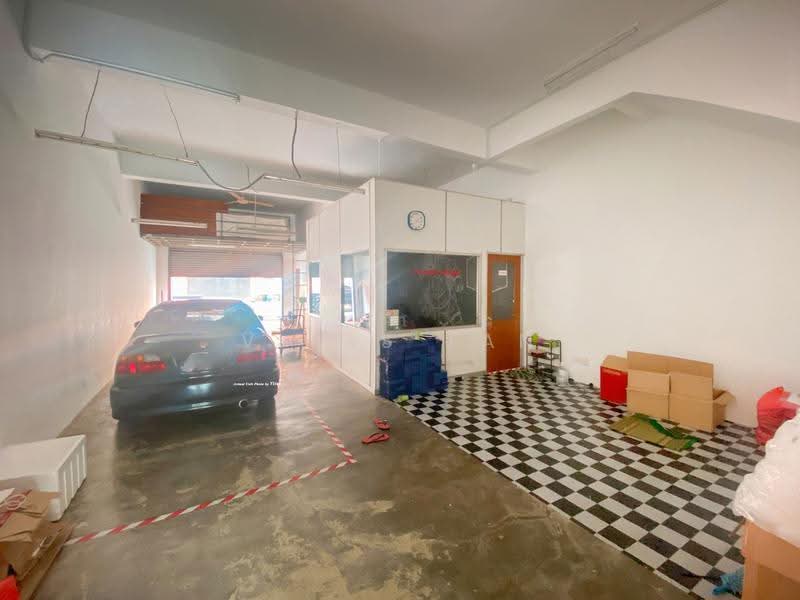 Shop for Sale in Alam Budiman (Shah Alam) - Vitas Tan - Interior - PropertyGuru.com.my