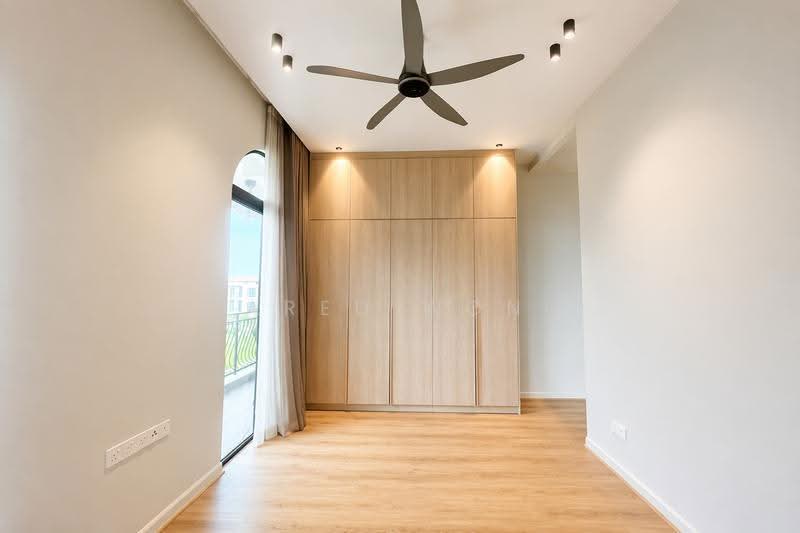 Condominium for Sale at Isle of Kamares - Jared Wong - Bedroom - PropertyGuru.com.my
