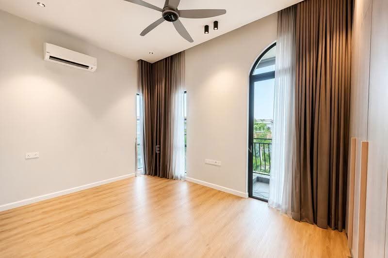 Condominium for Sale at Isle of Kamares - Jared Wong - Balcony - PropertyGuru.com.my