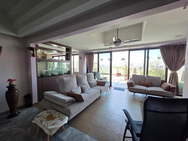 Kondominium untuk Dijual di Greenpark - Lucas Lim - Living Room - PropertyGuru.com.my